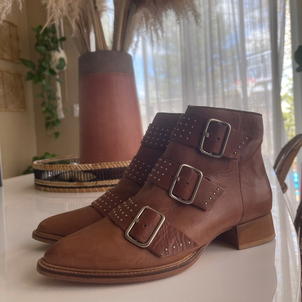 Matt Bernson studded boots 7.5